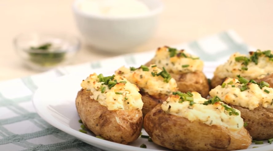 cheddar and sour cream roasted potatoes recipe