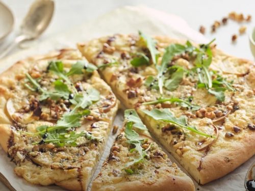 pear, blue cheese, and walnut pizza recipe
