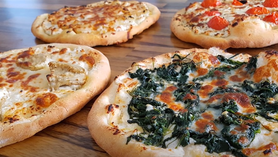 pizza with pepper, onion and feta recipe