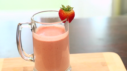 https://recipes.net/wp-content/uploads/portal_files/recipes_net_posts/2021-07/2-ingredient-vegan-strawberry-milkshake-recipe.png