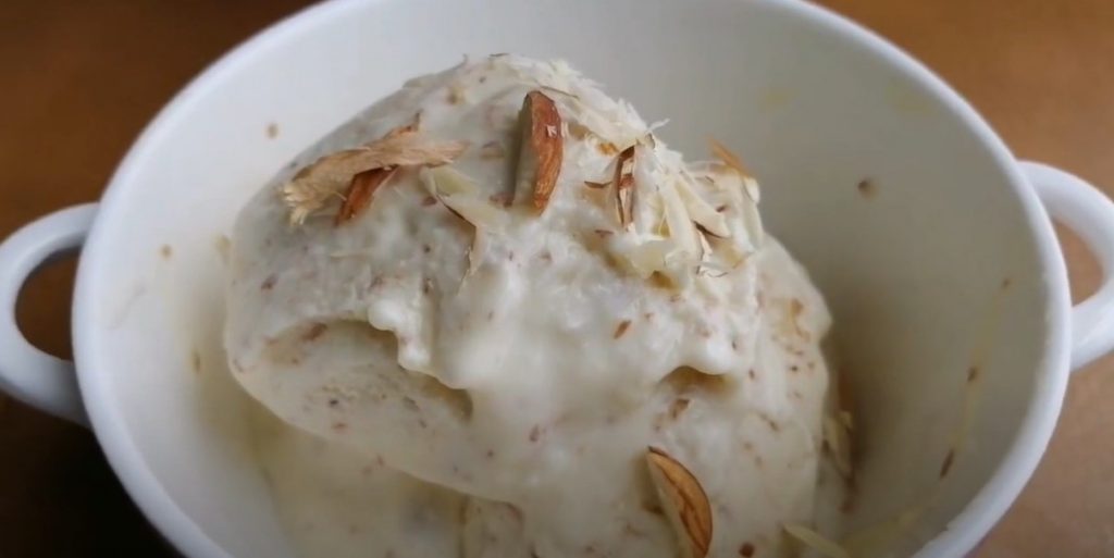 ricotta ice cream with honey and almonds recipe