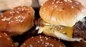 juicy cheeseburger sliders recipe