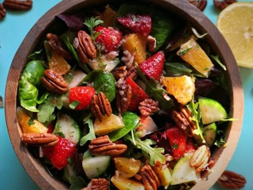 mixed baby greens with gorgonzola and pecans recipe
