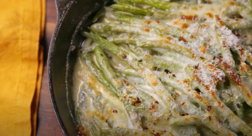 cheesy roasted garlic green beans recipe