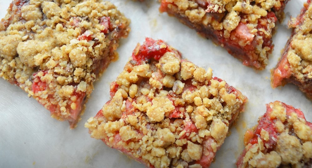 lemon strawberry crumb bars recipe