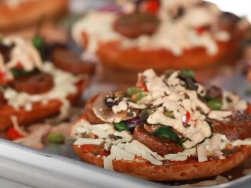 tabitha brown’s healthy vegan pizza bagels recipe