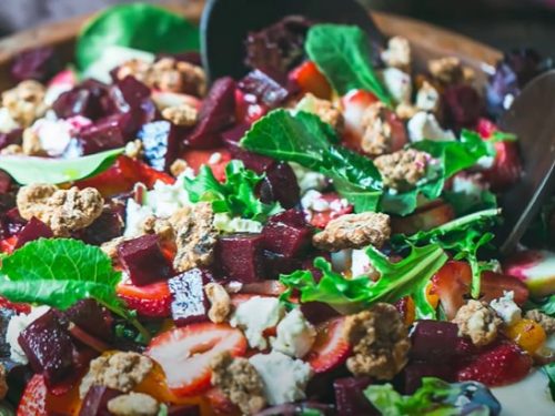 baby greens salad with goat cheese, beets and candied pecans recipe
