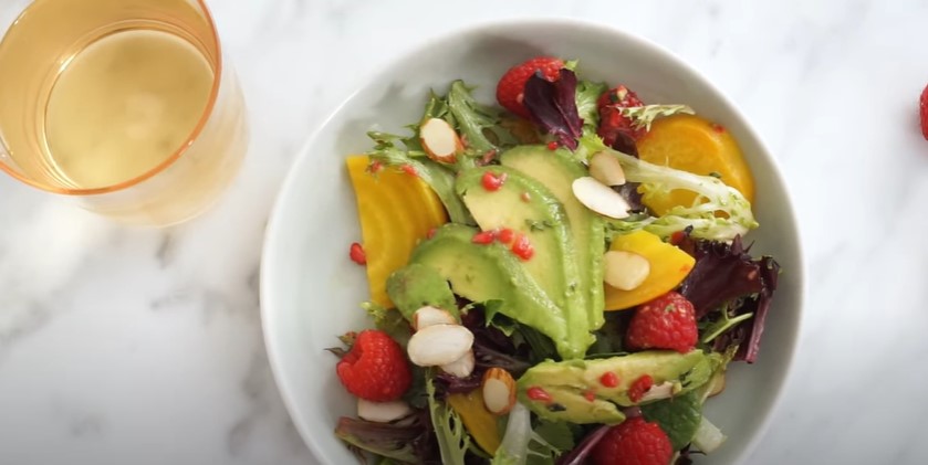 spinach salad with champagne vinaigrette recipe