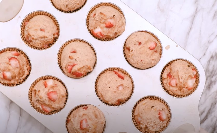 strawberry banana oat muffins recipe