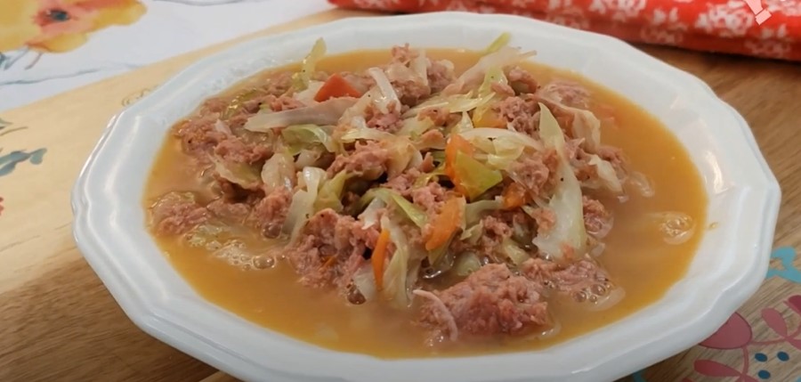 slow cooker corned beef and cabbage soup recipe