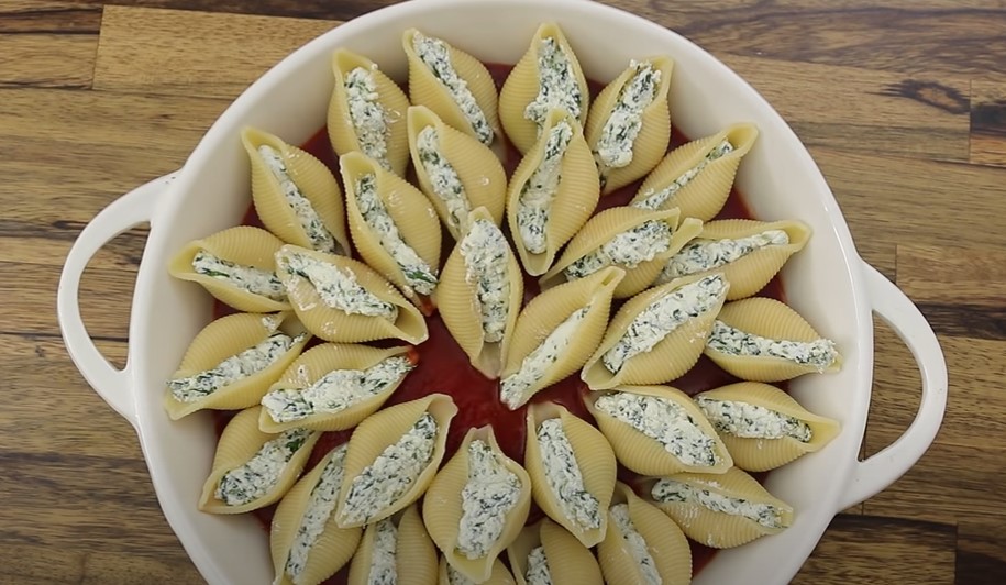 sausage, spinach, ricotta stuffed pasta shells recipe