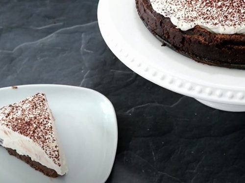 Flourless Chocolate Cake with Meringue Recipe