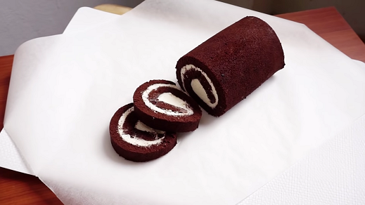 Gluten Free Swiss Roll Cake Recipe  Chocolate Sponge with Creme Filling