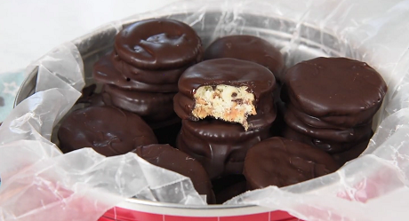 chocolate covered ritz peanut butter cookies recipe
