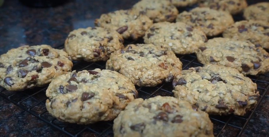 Chunky Chocolate Chip Cookies Recipe