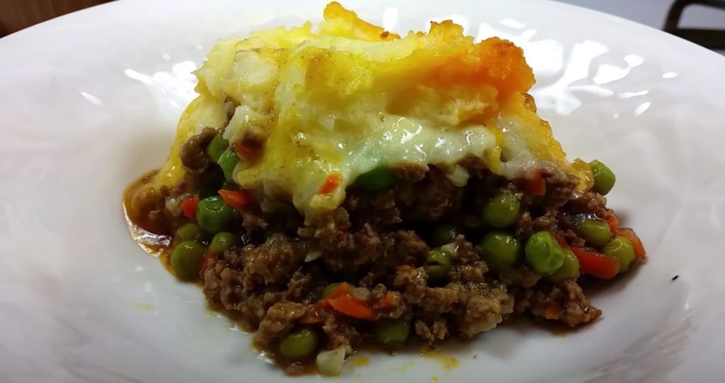 Garlic Mashed Potatoes and Beef Bake Recipe