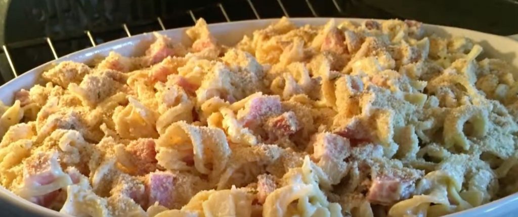 Pennsylvania Dutch Ham and Noodle Casserole Recipe