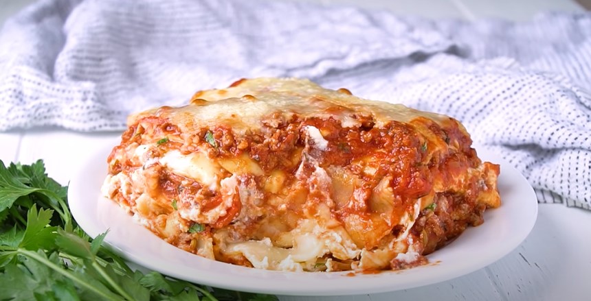 Meaty Classic Lasagna Recipe