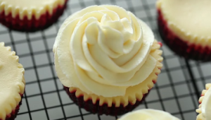 mini red velvet cheesecakes recipe
