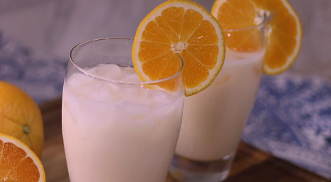 morir sonando milk and orange juice drink recipe