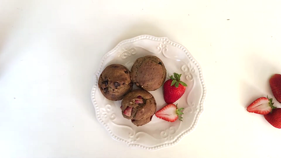 on-the-go berry pancake muffins recipe