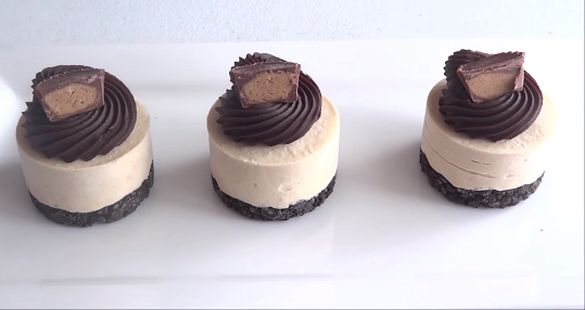 Mini Cheesecakes - The Baking ChocolaTess