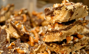 peanut butter cup pretzel cheesecake bars recipe