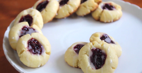 raspberry almond thumbprint cookies recipe
