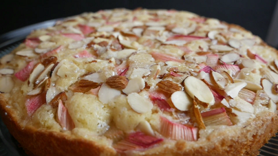 rhubarb almond skillet cake recipe