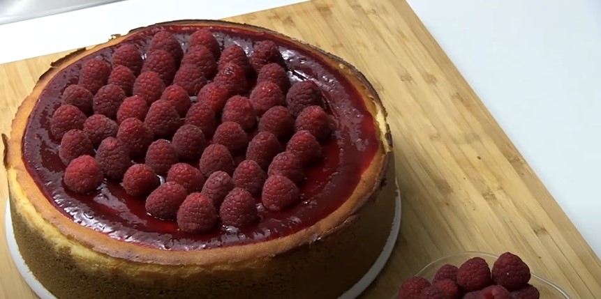 Ricotta Cheesecake with Fresh Raspberries Recipe