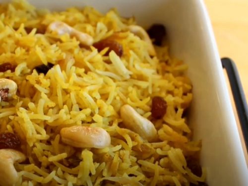 Saffron Rice with Cashews and Raisins Recipe