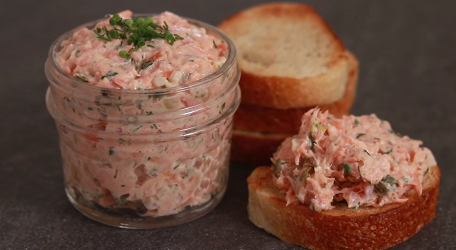 salmon and spinach sandwiches recipe