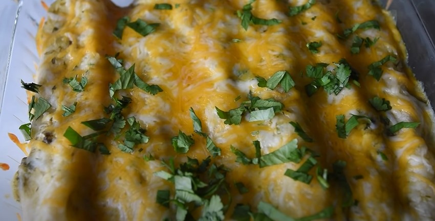 Salsa Verde Beef and Mushroom Enchiladas Recipe