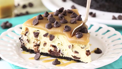 salted caramel chocolate chip cheesecakes recipe