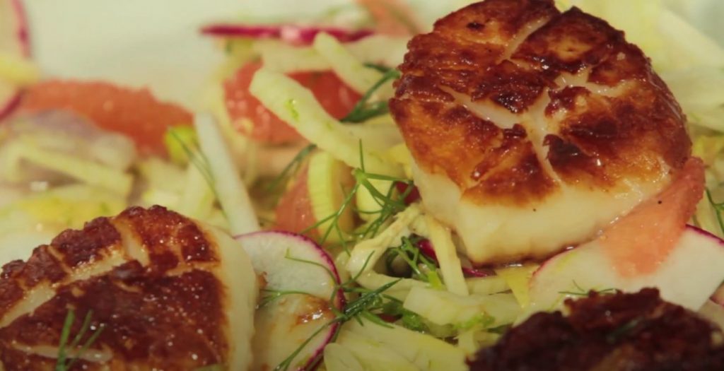 Scallops with Grapefruit-Onion Salad Recipe