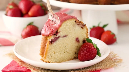 strawberry pound cake recipe