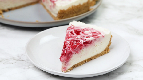 Fresh Strawberry Cheesecake Recipe by The Cheesecake Factory - Recipes.net