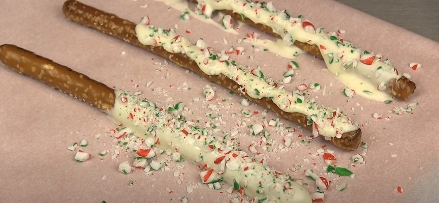 White Chocolate Peppermint Pretzels Recipe