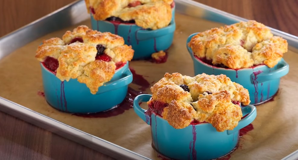 blackberry and blueberry cobbler recipe