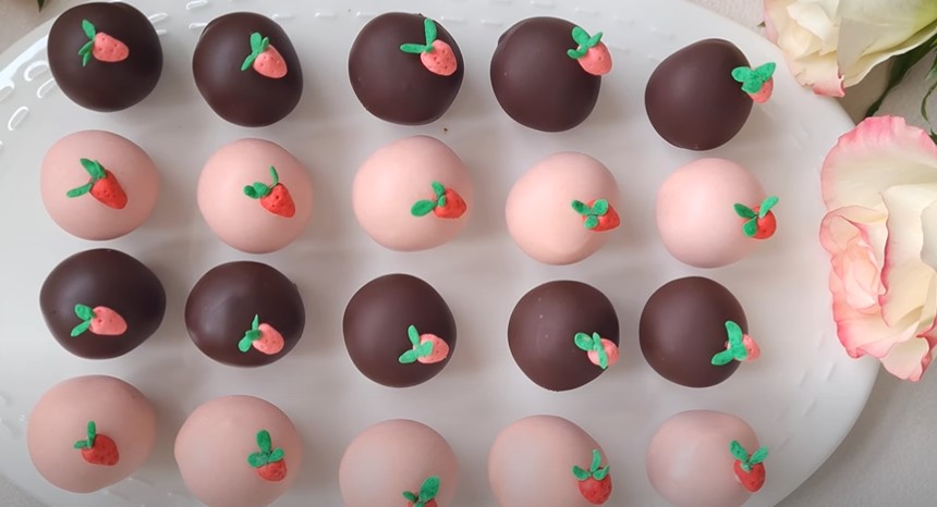 strawberry cake balls recipe