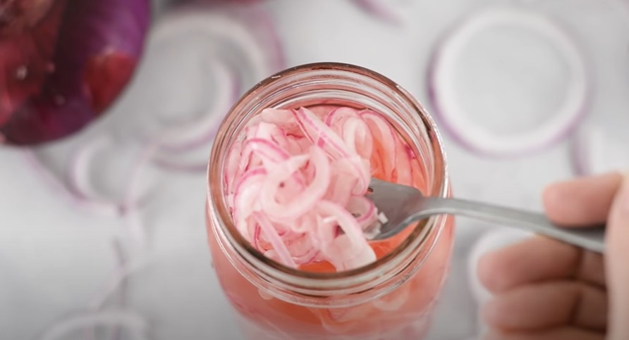 quick-pickled onions recipe