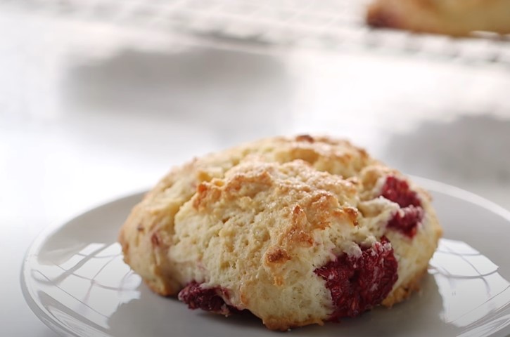 raspberry almond buttermilk scones recipe