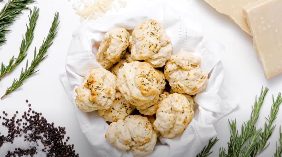 rosemary-parmesan biscuits recipe