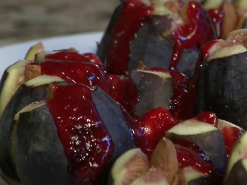 amaretti-stuffed figs with raspberry sauce recipe