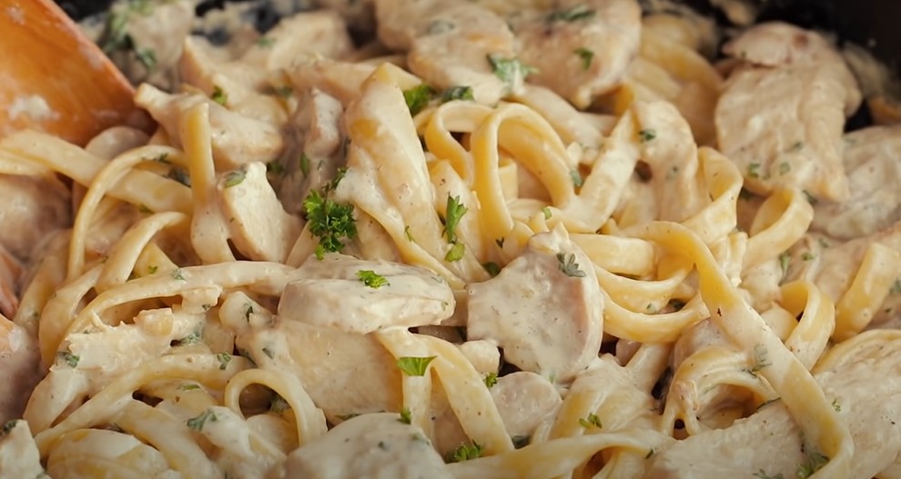 Alfredo Sauce with Cream Cheese Recipe | Recipes.net