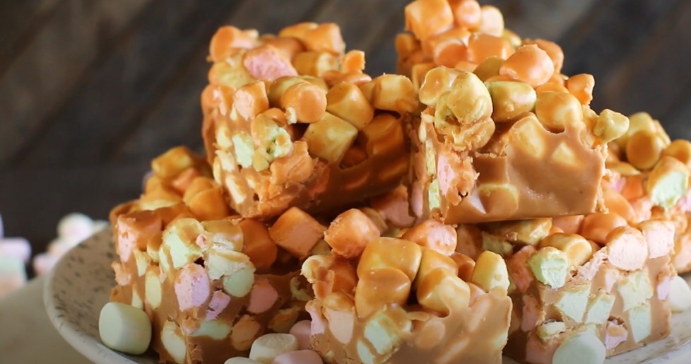 peanut butter confetti squares recipe