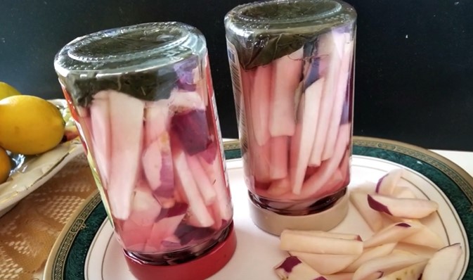 middle eastern pickled turnips recipe