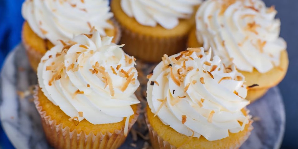 coconut cupcakes with buttercream frosting recipe