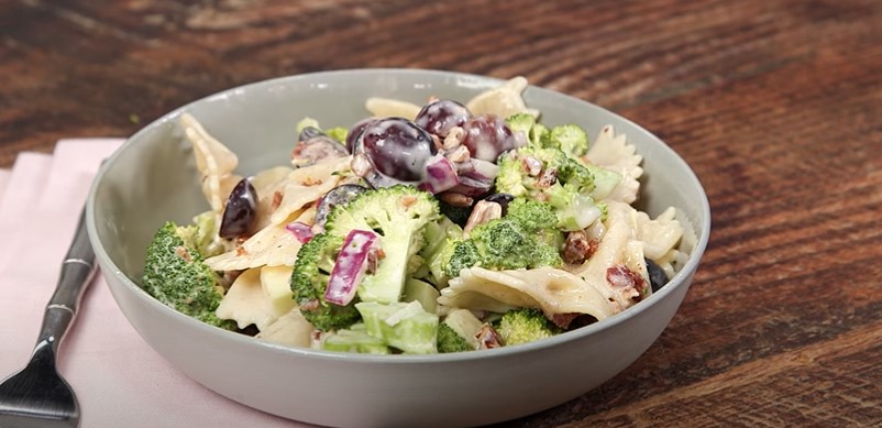 broccoli grape pasta salad recipe