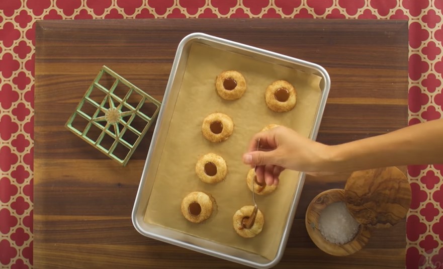 caramel surprise snickerdoodles recipe